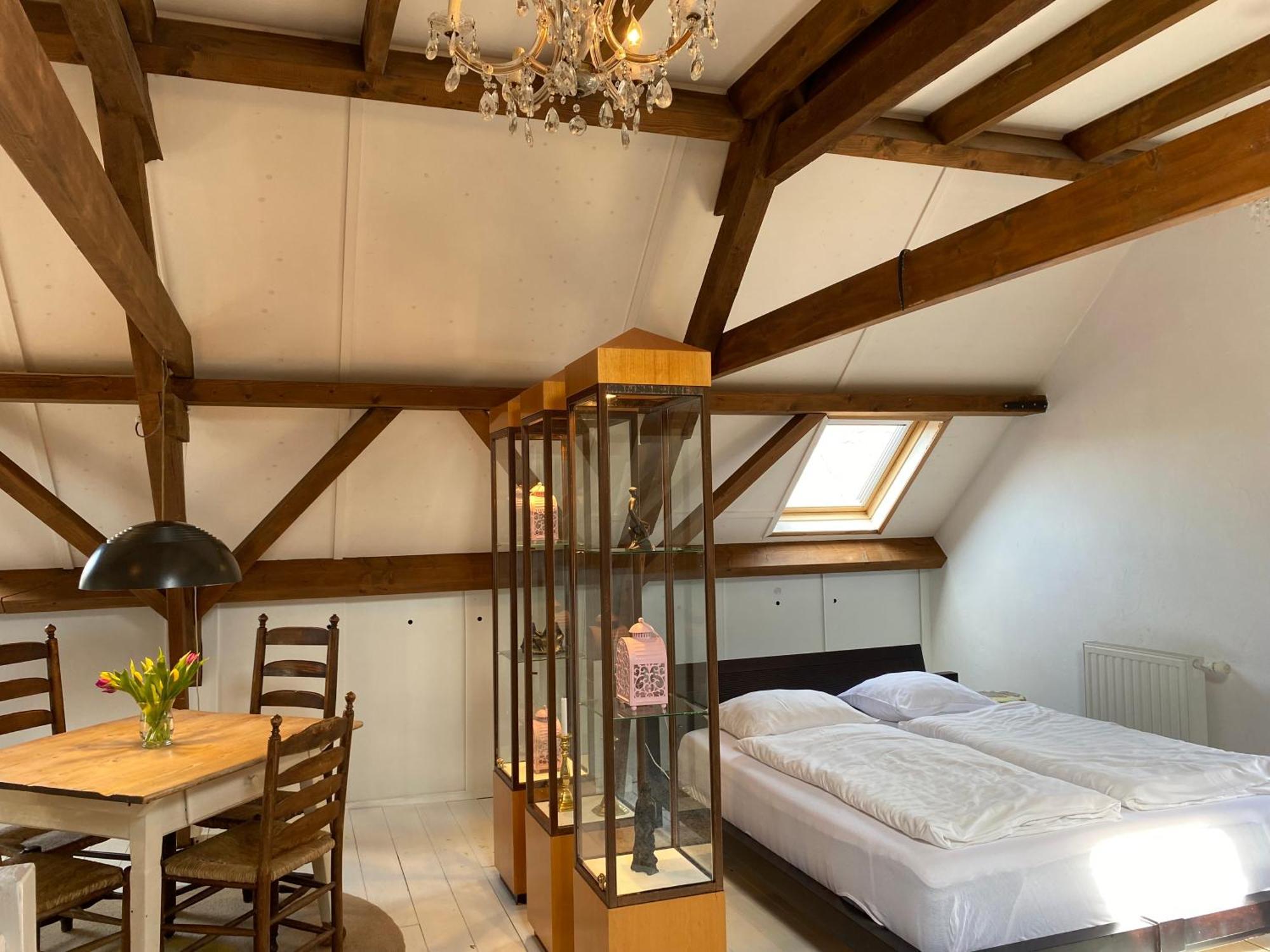 Vakantie Appartement Goedereede Let Op De Badkamer Moet Met Andere Gasten Gedeeld Worden Exterior foto